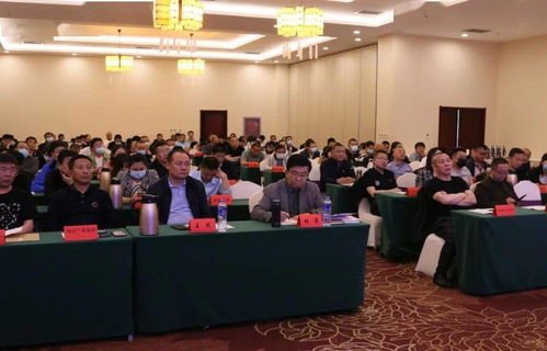 自治區(qū)廣告監(jiān)督管理培訓(xùn)班開(kāi)班 中國(guó)廣告協(xié)會(huì)會(huì)長(zhǎng)張國(guó)華應(yīng)邀授課